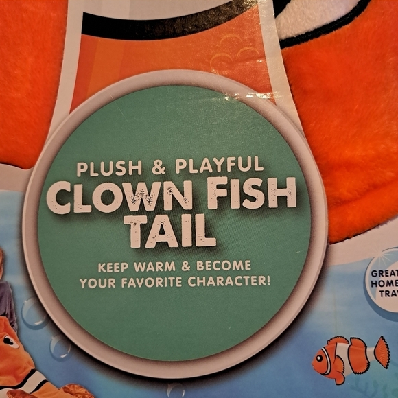Nemo Clown Fish Tail plush blanket, New - Picture 4 of 5